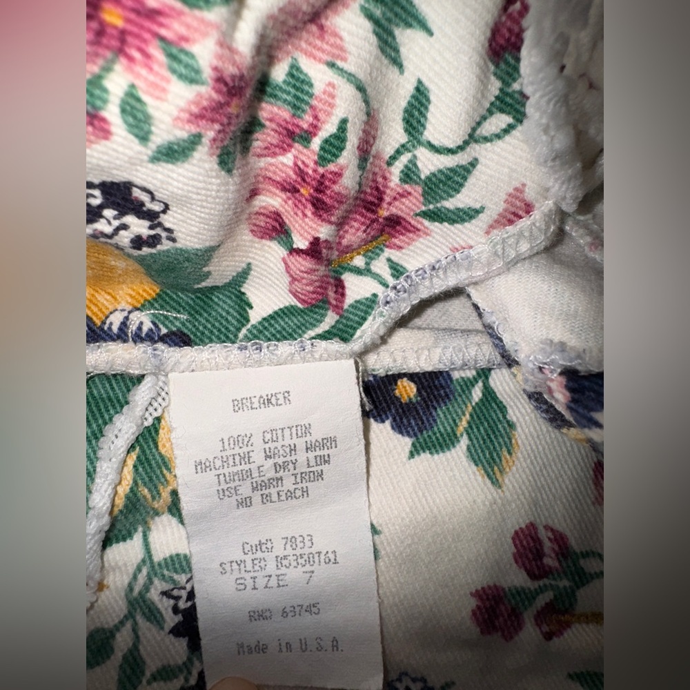 Vintage 90,sFloral Women's Shorts - Picture 6 of 6